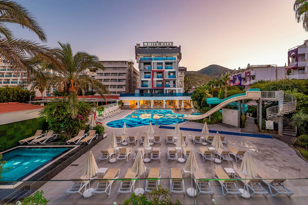 AYT_85744_White_City_Beach_Hotel_0723_35.jpg
