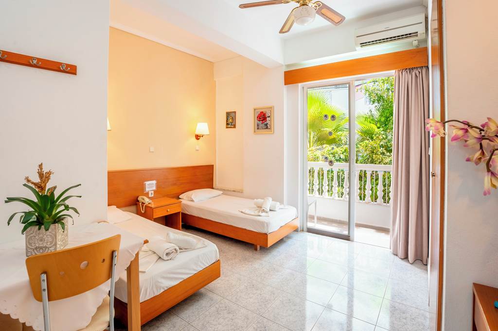 RHO_80770_Elarin_Studios_&_apartments_1024_03.jpg