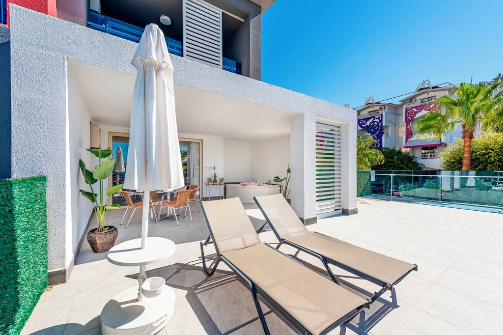 AYT_85744_White_City_Beach_Hotel_1024_06.jpg