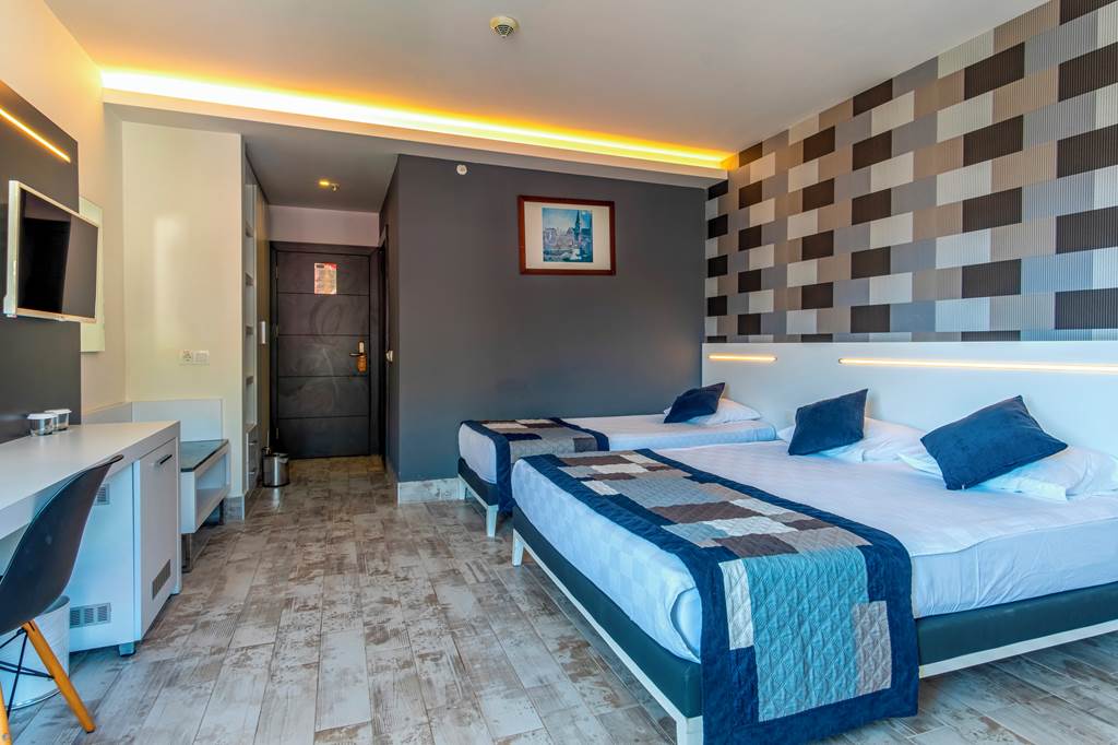 AYT_85744_White_City_Beach_Hotel_0723_08.jpg