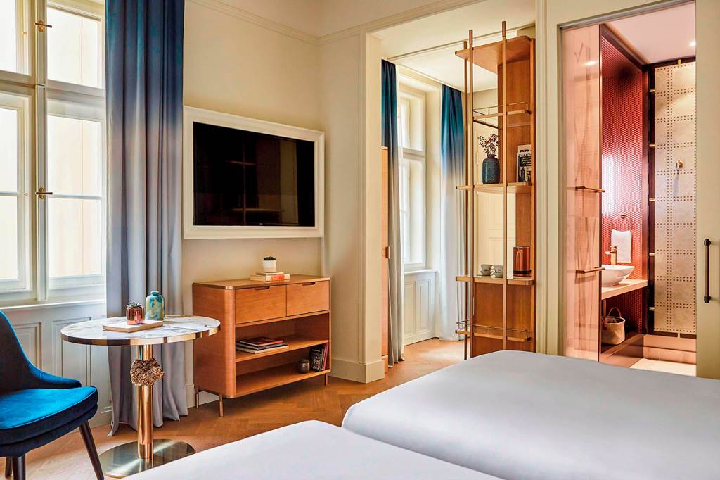 PRG_84880_Andaz_Prague_0223_04.jpg