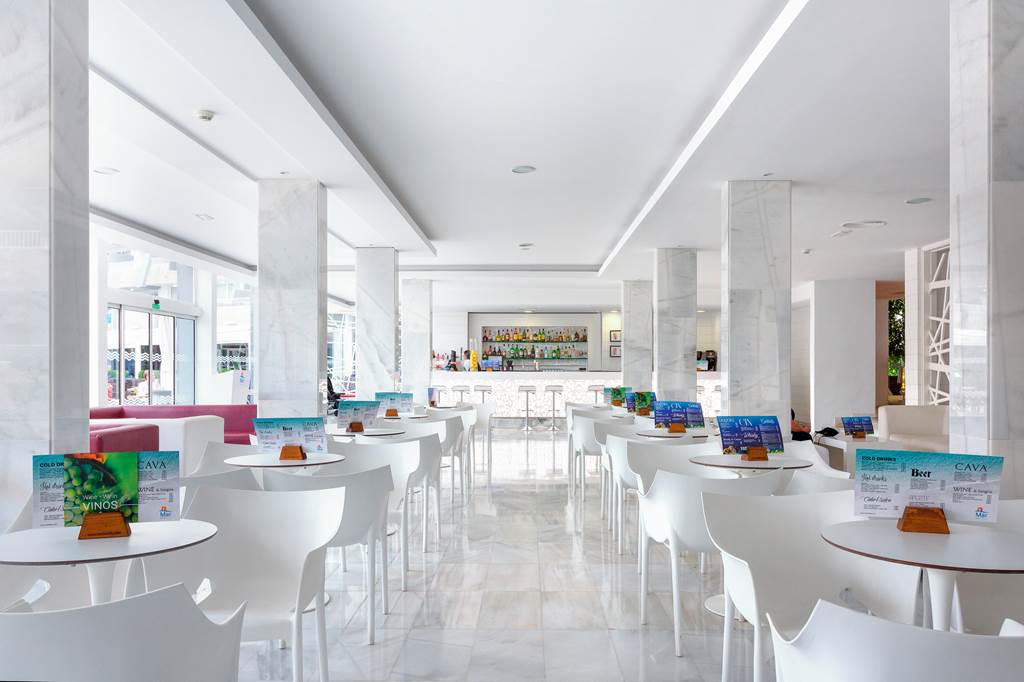 PMI_32562_Mar_Hotels_Rosa_Del_Mar_&_Spa_0120_09.jpg