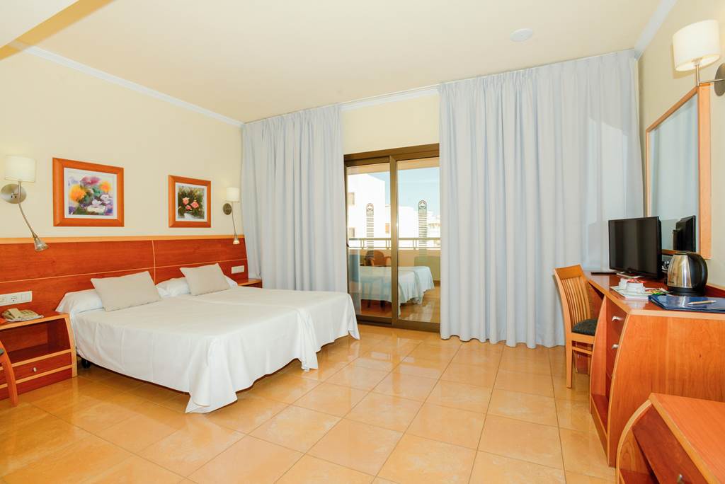 IBZ_382_Invisa_Hotel_La_Cala_1123_18.jpg