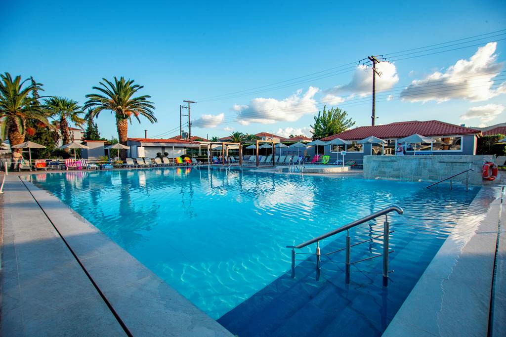 ZTH_70745_Golden_Sun_Hotel_1124_05.jpg
