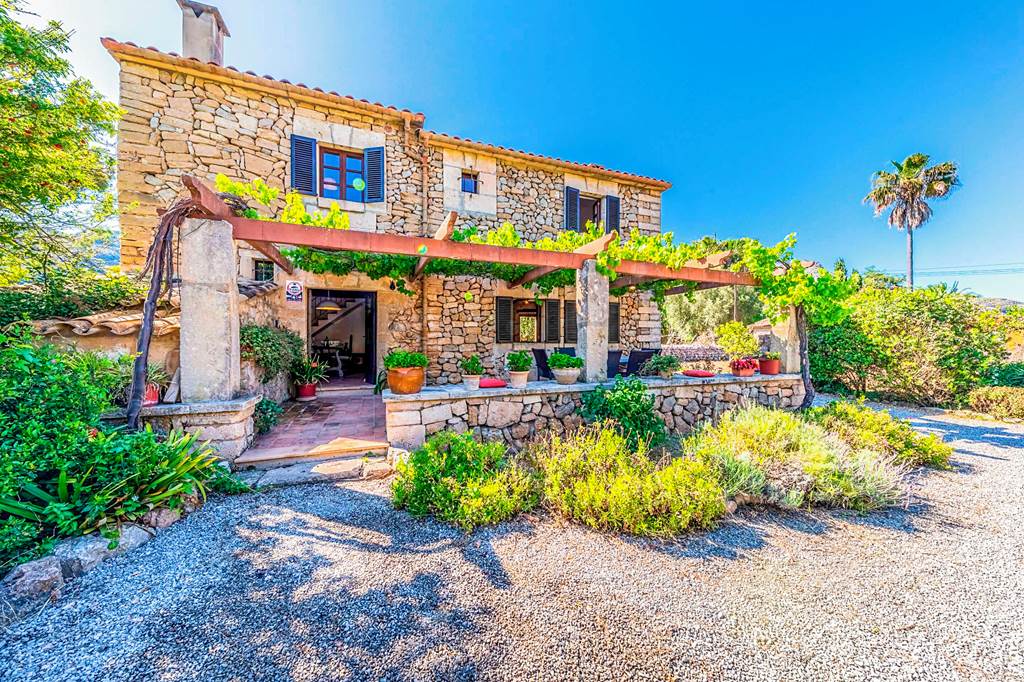 PMI_84706_Villa_Cal_Papa_1222_01.jpg
