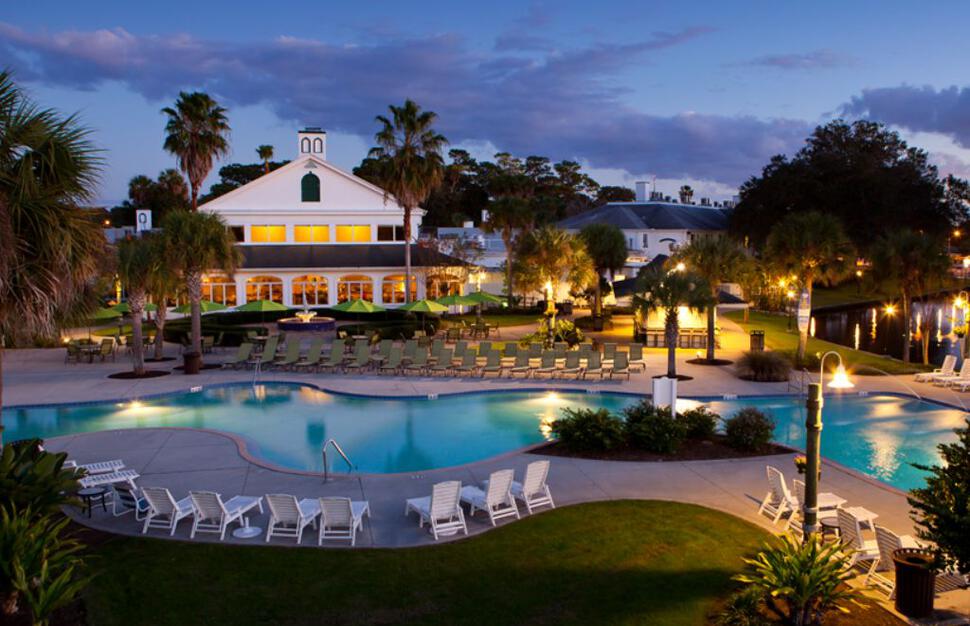 Plantation-Resort-on-Crystal-River-1.jpg