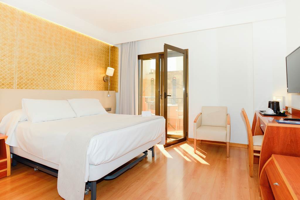 IBZ_382_Invisa_Hotel_La_Cala_1123_08.jpg