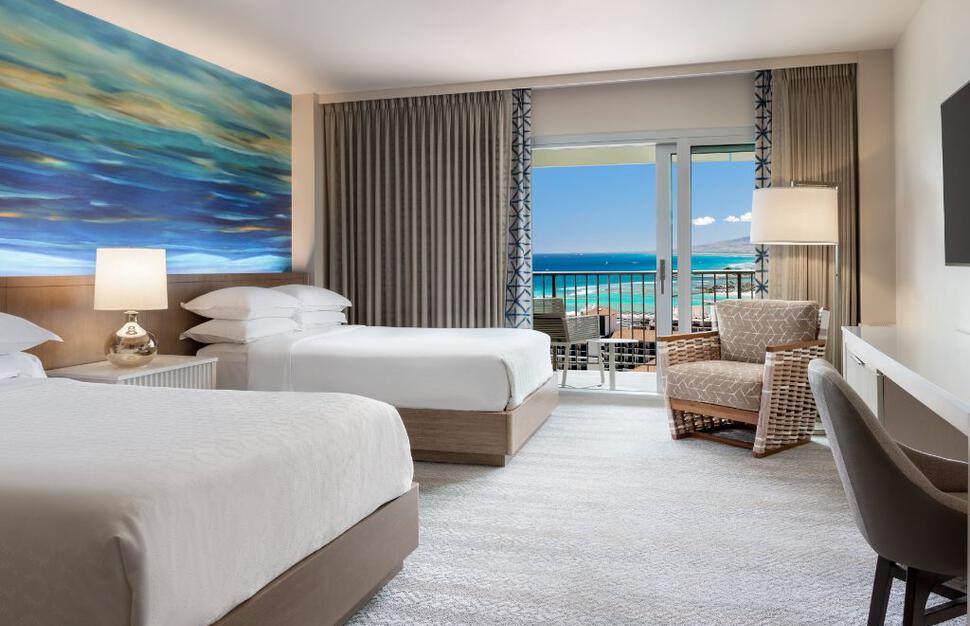 Sheraton-Waikiki-Beach-Resort-32.jpg