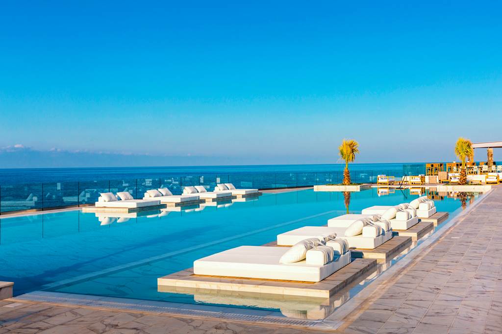 HER_77887_Abaton_Island_Resort_&_Spa_0320_01.jpg