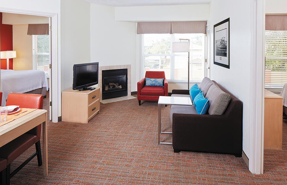 Residence-Inn-Naples-11.jpg