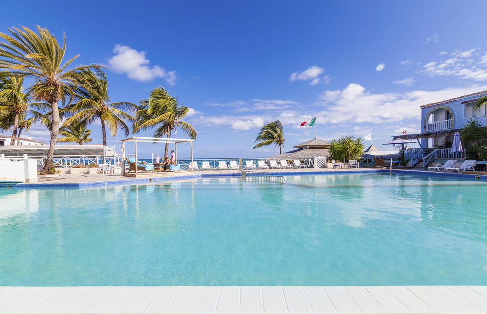 Ocean-Point-Resort-Spa-2.jpg