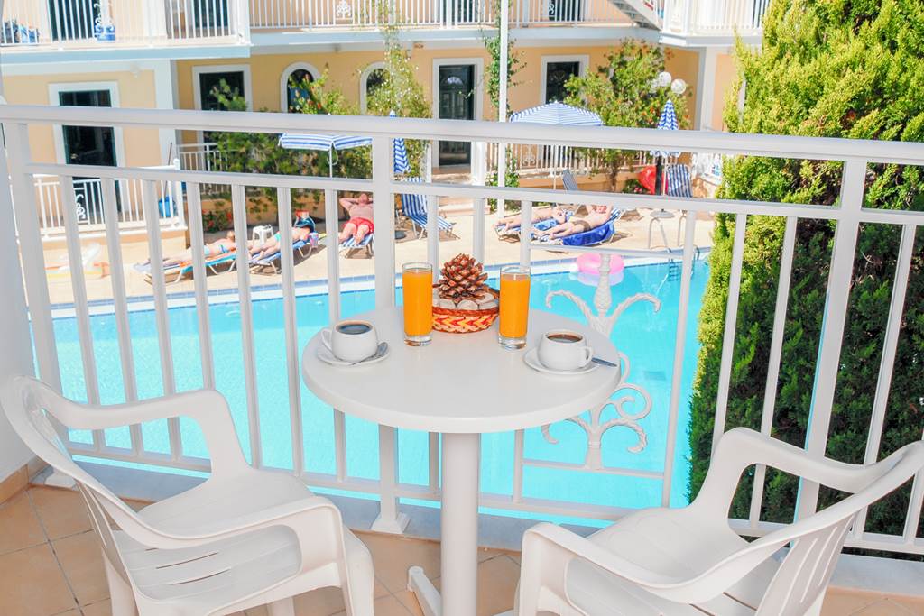 ZTH_82932_Danny's_Hotel_0321_15.jpg