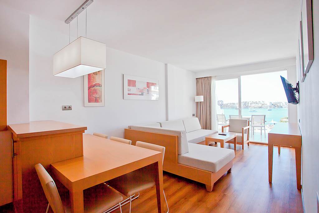 PMI_898_Ponent_Mar_Apartments_0823_11.jpg