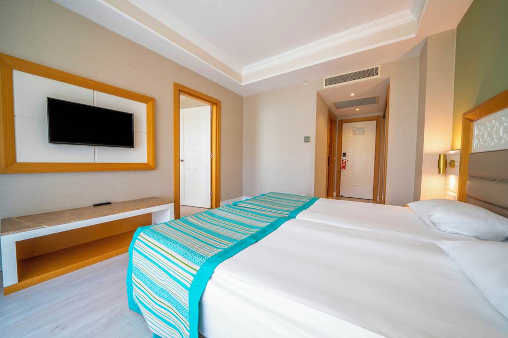 AYT_85710_Karmir_Resort_&_Spa_0823_16.jpg