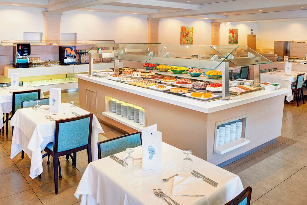 PMI_82462_Hipotels_Club_Mediterraneo_0324_01.jpg