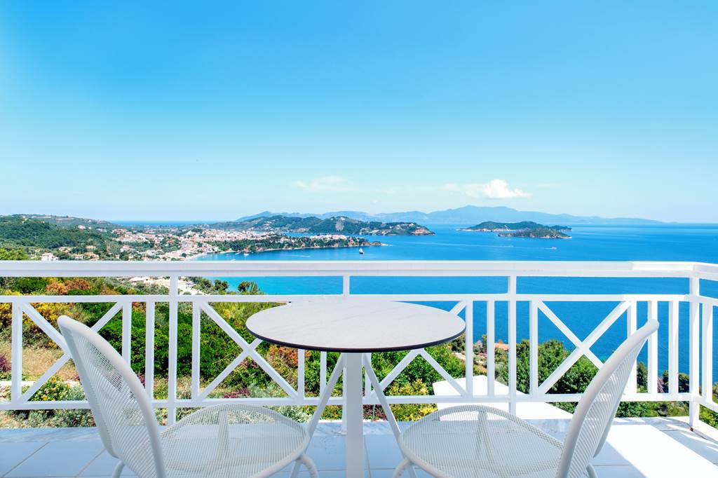 JSI_82956_Oniro_Skiathos_0223_07.jpg