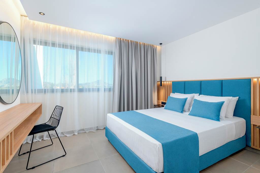 RHO_83420_Blue_Sea_Holiday_Village_1222_01.jpg