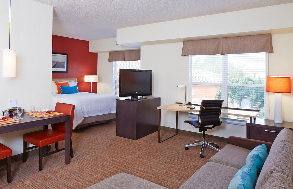 Residence-Inn-Naples-3.jpg