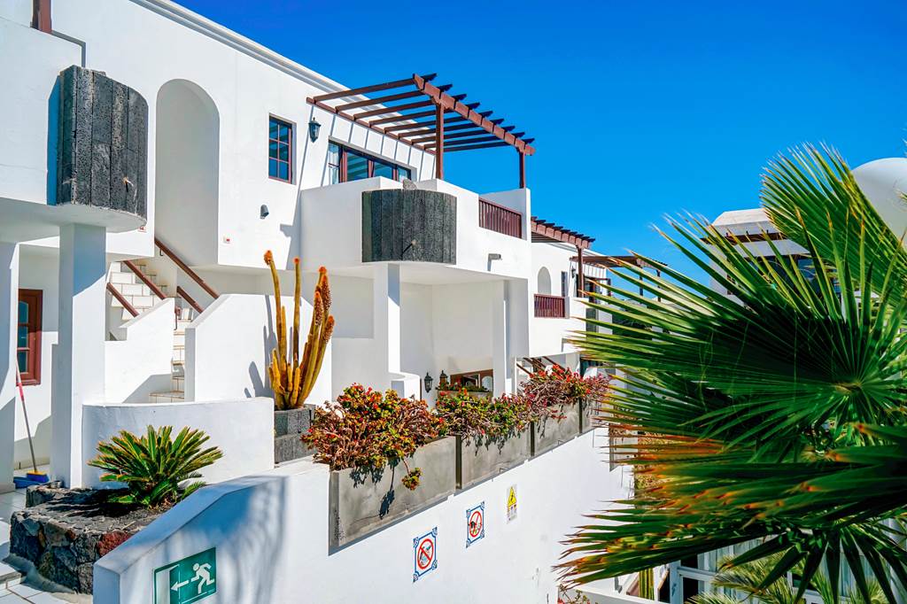ACE_83266_Plaza_Azul_Apartments_0921_06.jpg