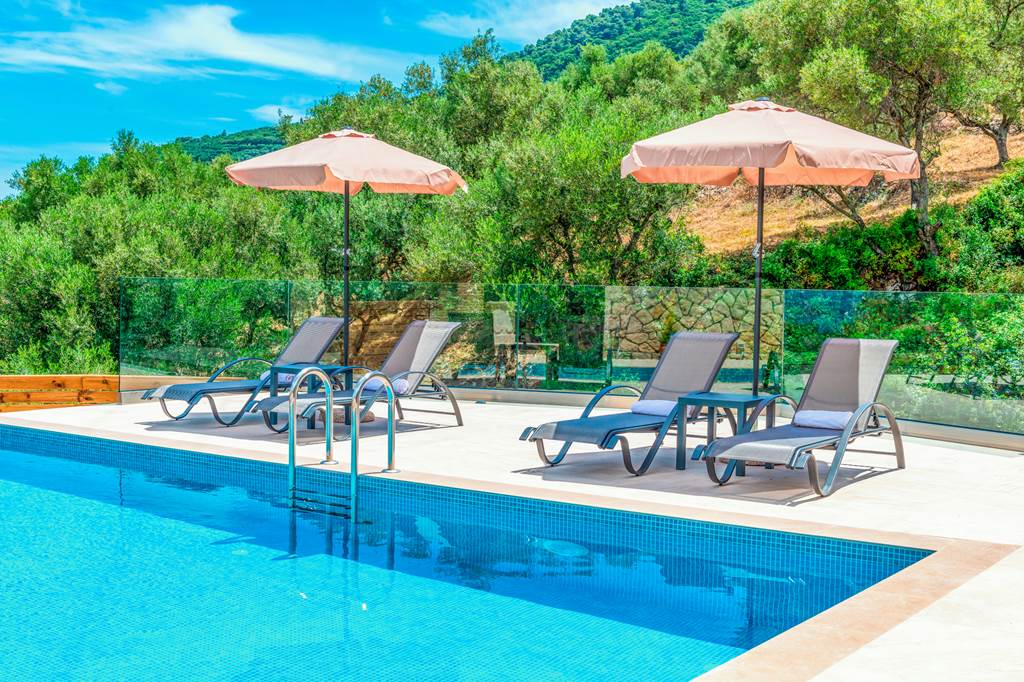 ZTH_81579_Villa_Marathias_1219_16.jpg