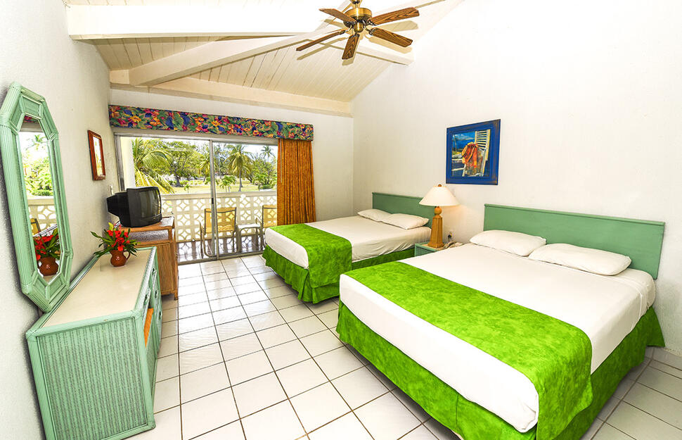 Jolly-Beach-Antigua-9.jpg