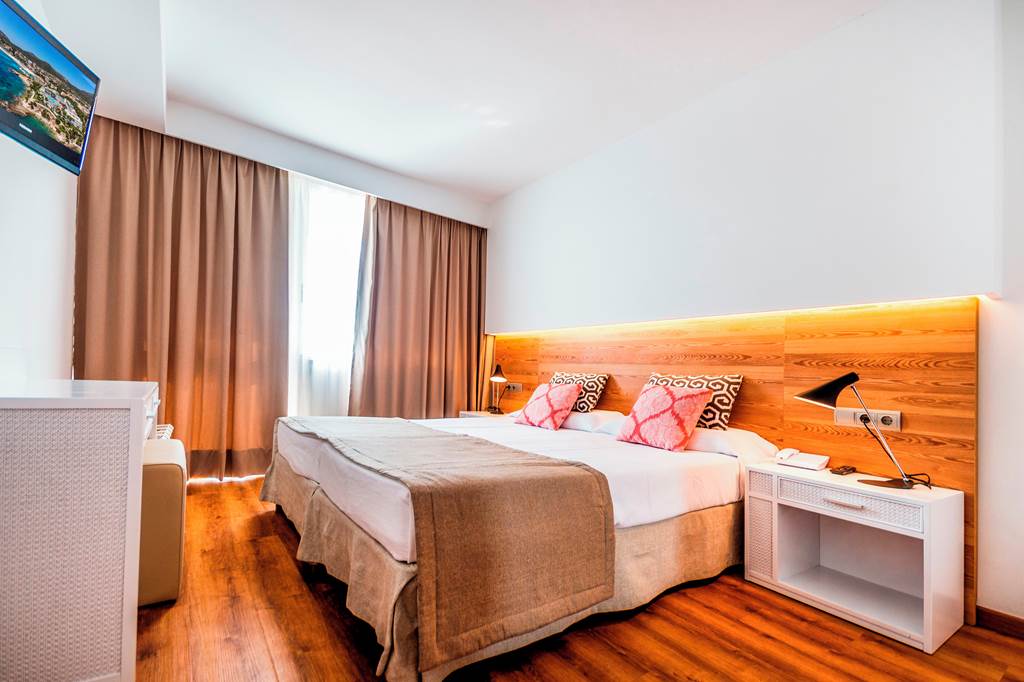 PMI_898_Ponent_Mar_Apartments_0823_06.jpg