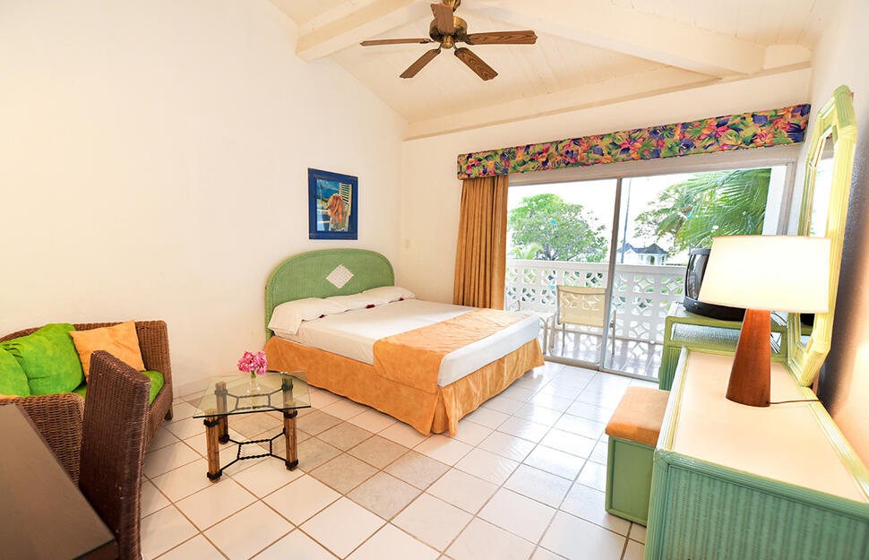 Jolly-Beach-Antigua-8.jpg