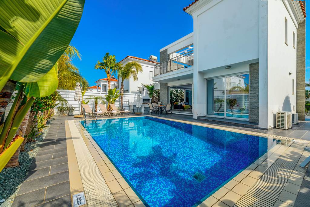 LCA_89018_Blue_Pelagos_Villa_0225_12.jpg