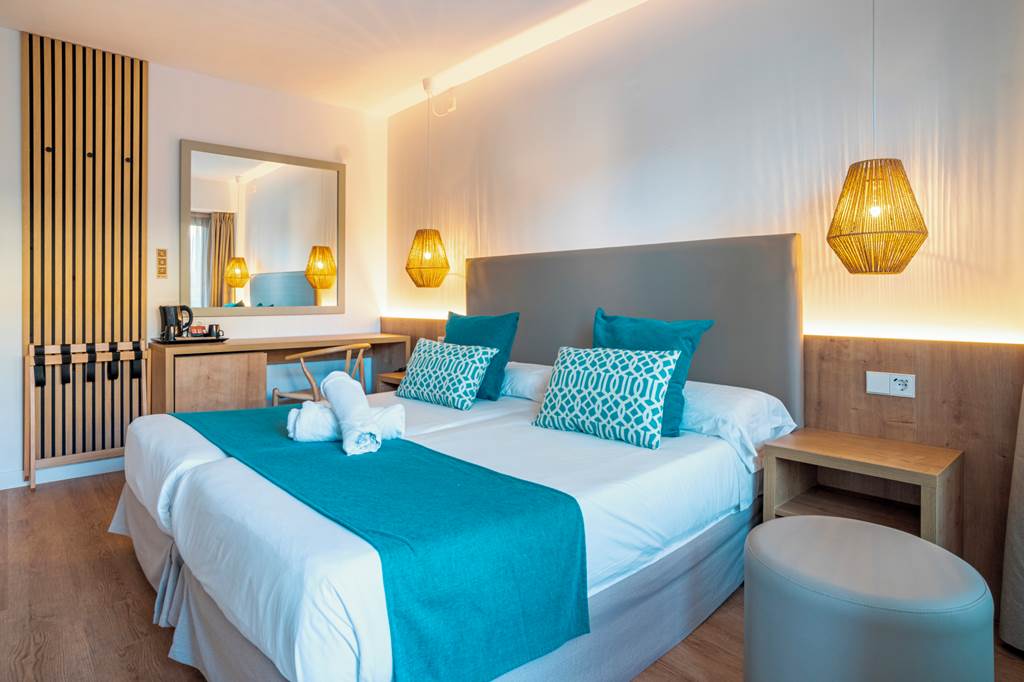 PMI_81216_Hotel_Bahia_de_Alcudia_0524_03.jpg