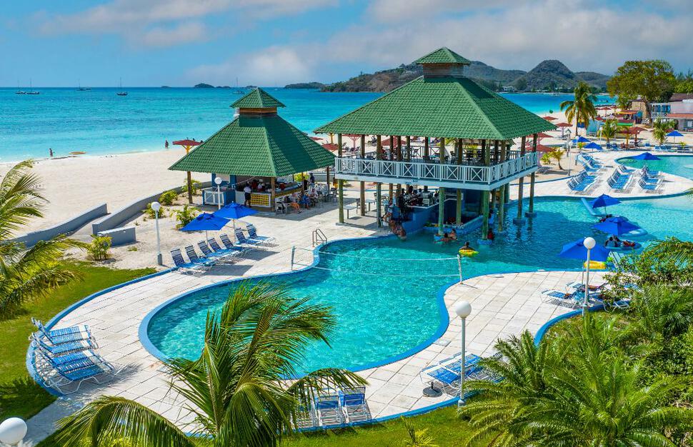 Jolly-Beach-Antigua-11.jpg