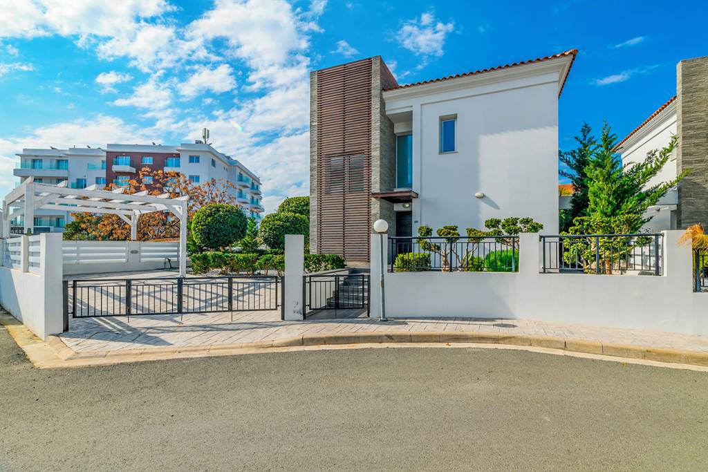 LCA_89018_Blue_Pelagos_Villa_0225_03.jpg