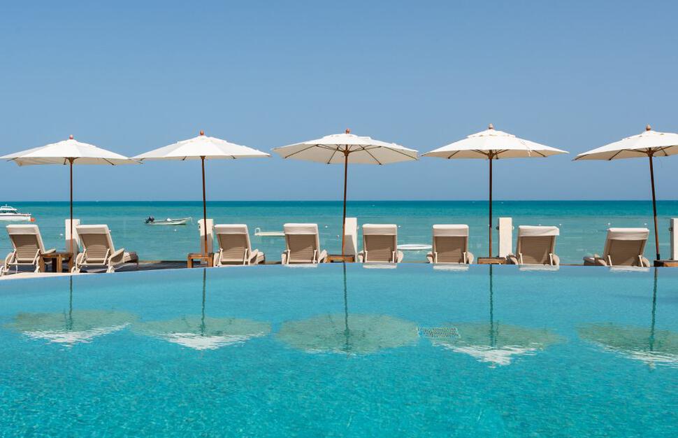 Blue-Waters-Resort-Spa-12.jpg