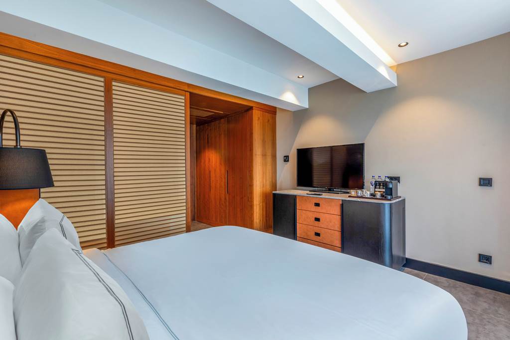 BJV_79806_Lujo_Hotel_1124_01.jpg