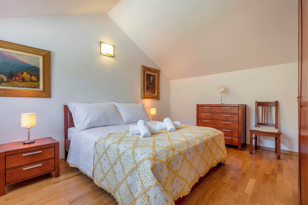 SPU_84773_Villa_Roglic_1222_03.jpg