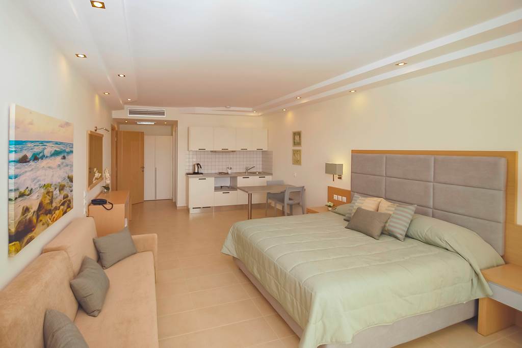 JSI_81263_Skiathos_Premier_1019_11.jpg
