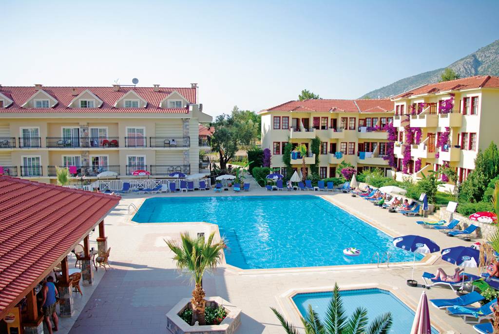 DLM_69069_CELAY_HOTEL_0812_01.jpg