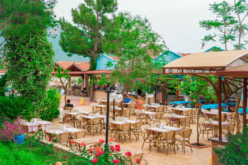 XXX_70842_Yel_Holiday_Resort_1219_10.jpg