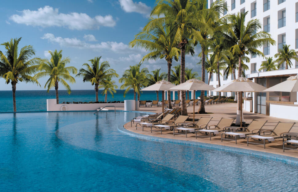 Le-Blanc-Spa-Resort-21.jpg