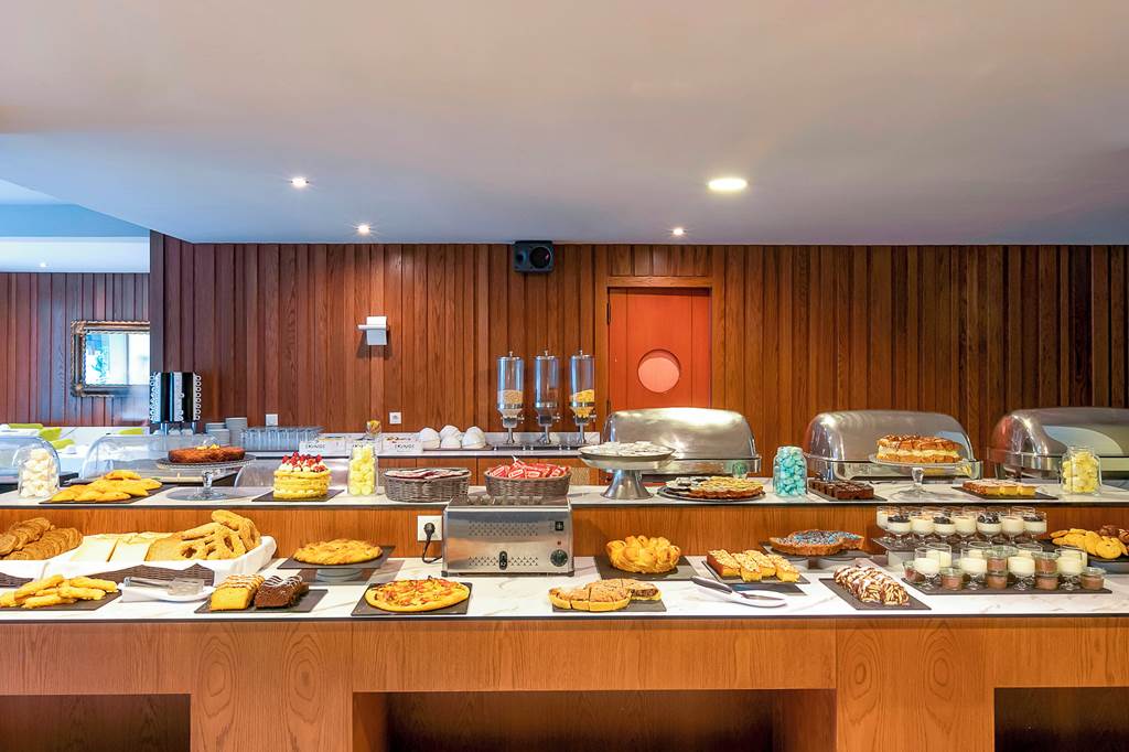 JSI_82442_La_Piscine_Art_Hotel_0820_03.jpg