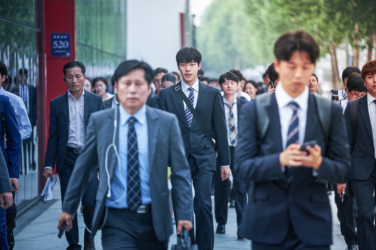 © 2019 SHOWBOX, SANAI PICTURES AND MOONLIGHT FILM CO., LTD ALL RIGHTS RESERVED