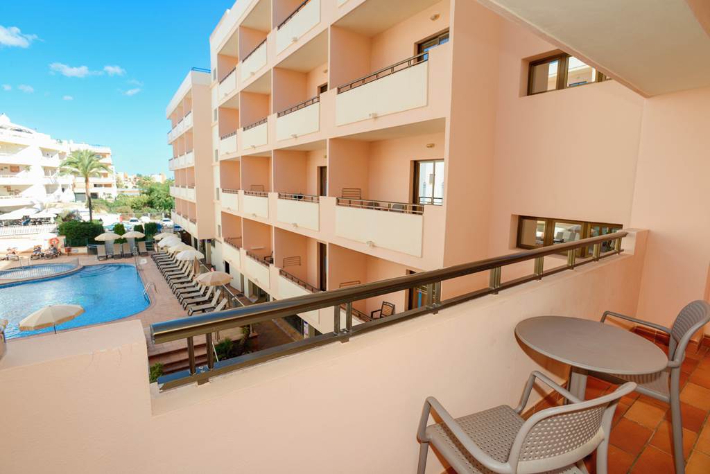 IBZ_382_Invisa_Hotel_La_Cala_1123_15.jpg
