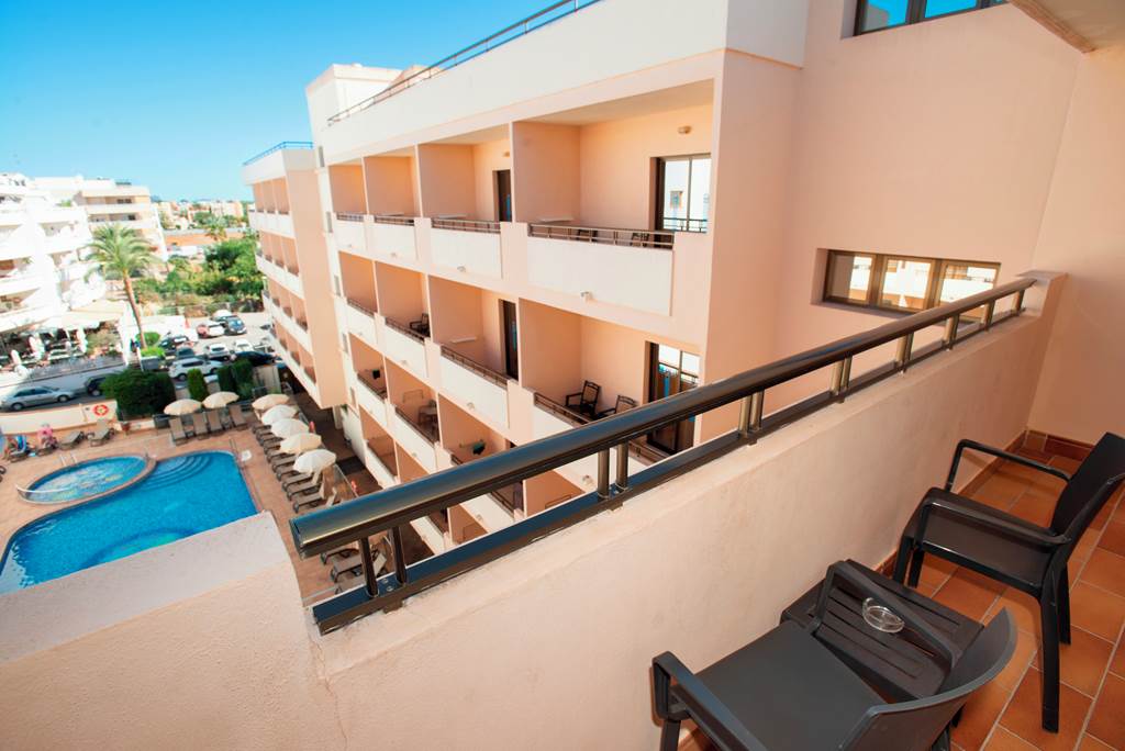 IBZ_382_Invisa_Hotel_La_Cala_1123_19.jpg