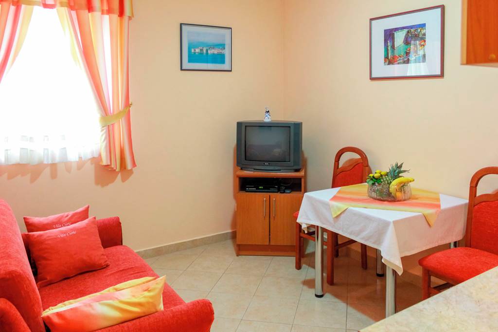 DBV_72793_Vila_Curic_0619_13.jpg