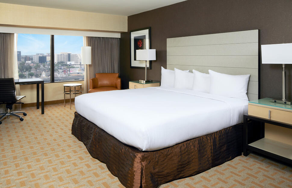 Hilton-Los-Angeles-Airport-3.jpg