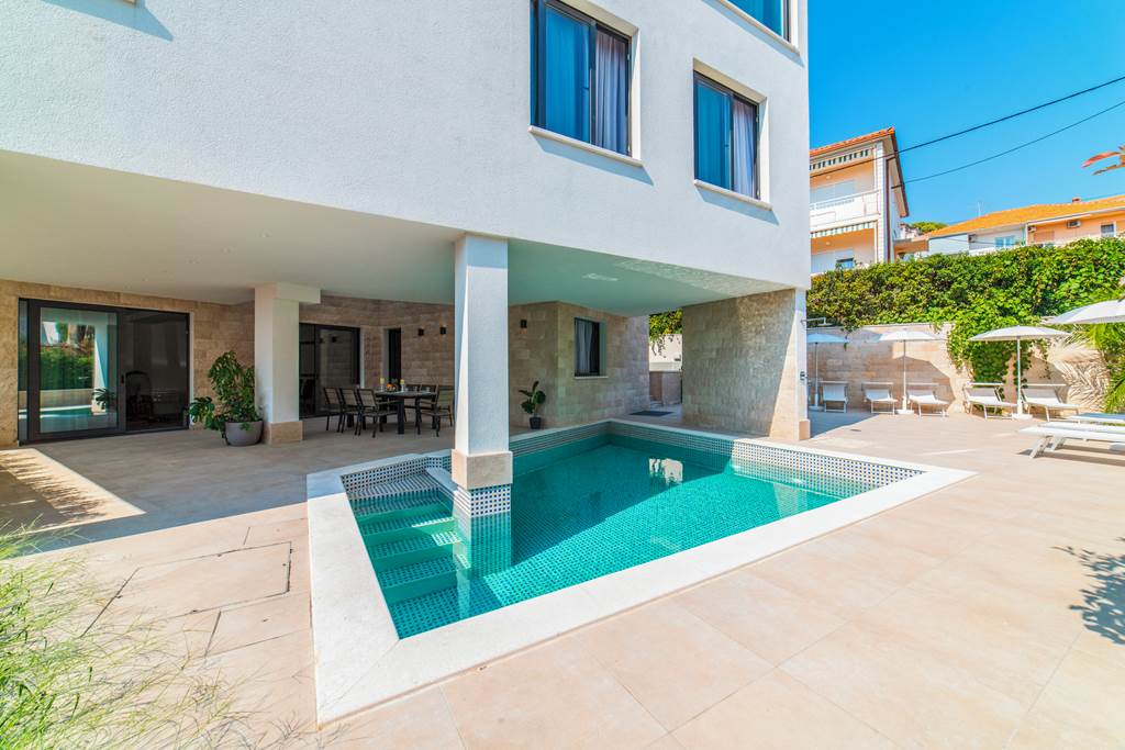 SPU_88870_Villa_Stone_Tide_0225_08.jpg