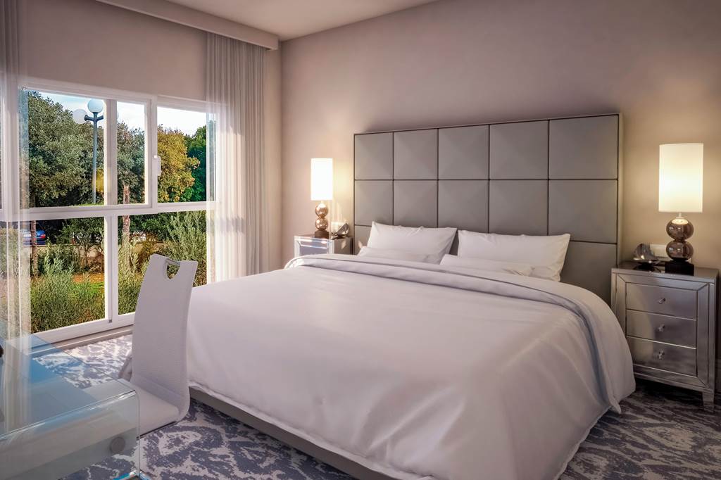 DBV_83441_Royal_Palm_Hotel_1018_02.jpg