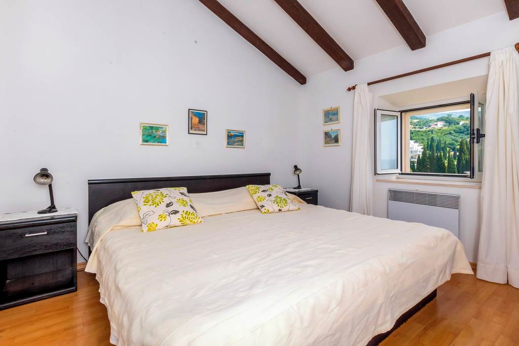 DBV_70326_Vila_Mare_1123_31.jpg