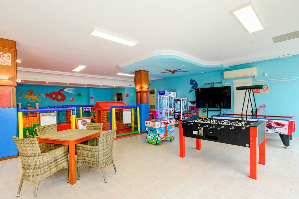 MAH_73785_Maribel_Apartments_0923_01.jpg