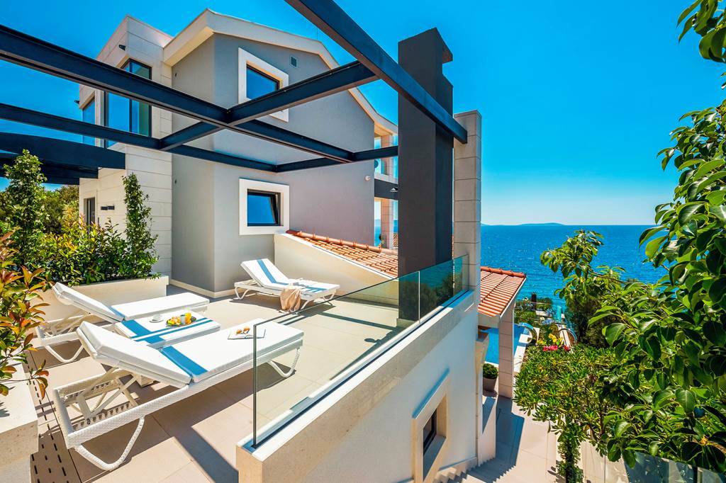 SPU_88756_Villa_Polished_Stone_0125_15.jpg
