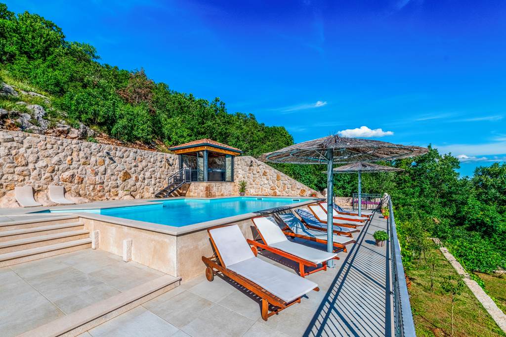 SPU_87800_Villa_Serene_Memories_0724_13.jpg